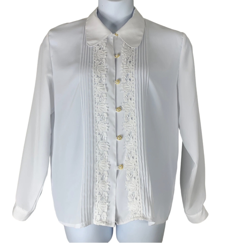 CHRISTIE & JILL | vintage detailed blouse